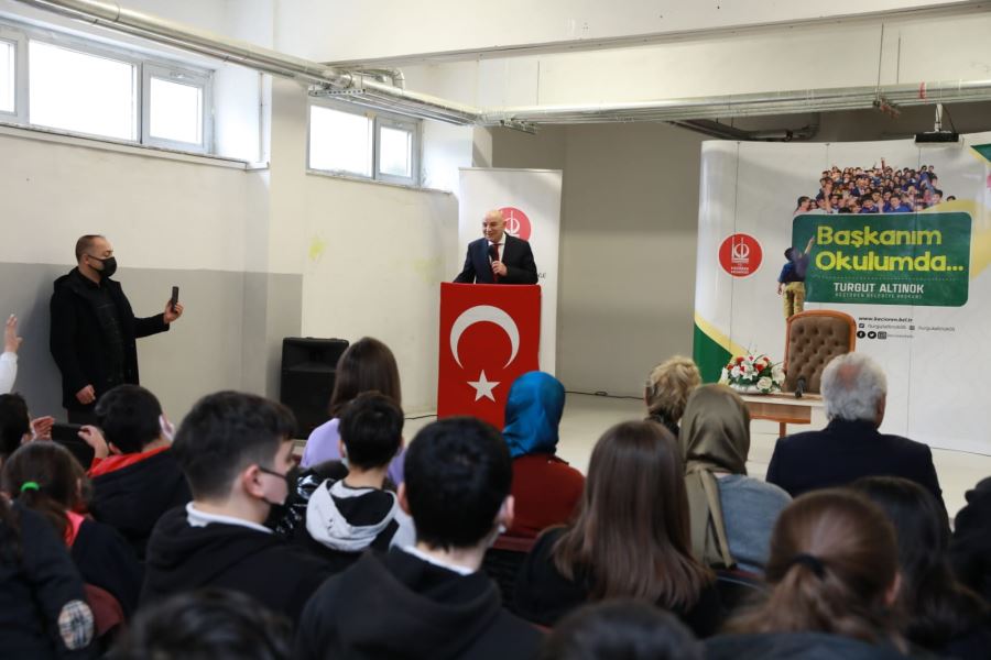 BAŞKAN ALTINOK ORTAOKUL ÖĞRENCİLERİYLE BULUŞTU 