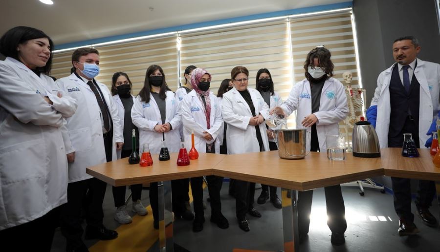 Türkiye’nin Mühendis Kızları Projesi’nin ikinci fazı başladı