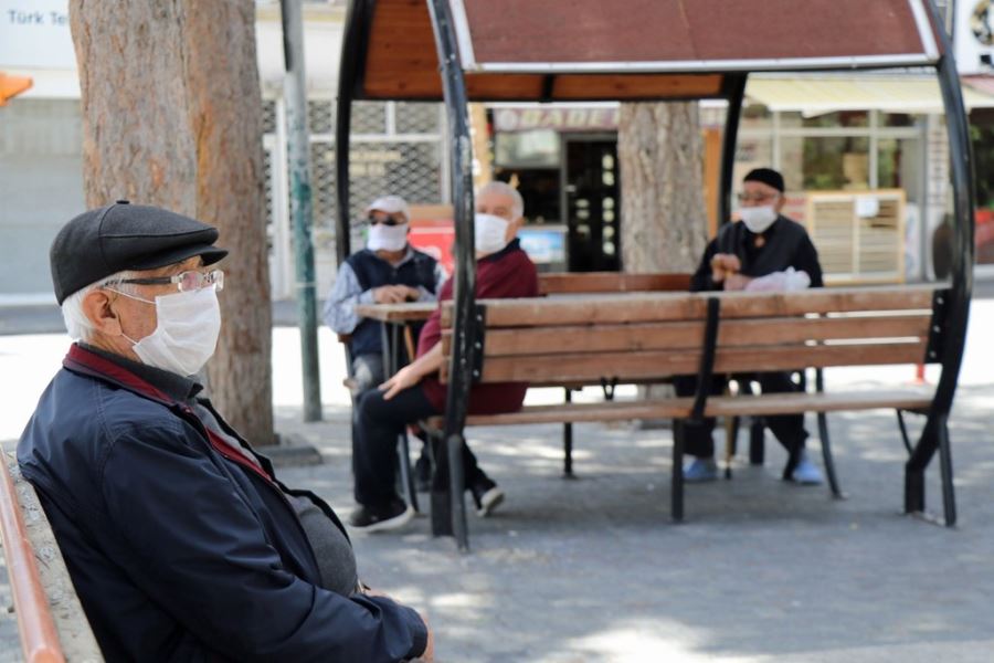 Mart ayı yaşlı aylığı ve engelli aylıkları hesaplara yattı