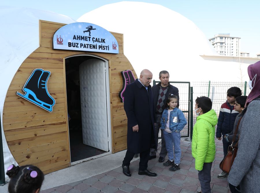 KEÇİÖREN’DEKİ BUZ PATENİ PİSTİNE BEKLENENİN ÜSTÜNDE İLGİ 
