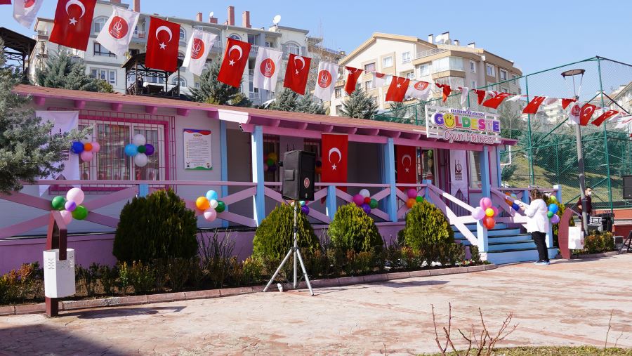 KEÇİÖREN’DE ÜCRETSİZ OYUN MERKEZİ
