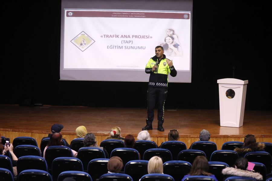 Trafikte Bilinçli Anneler Bilinçli Nesiller” semineri