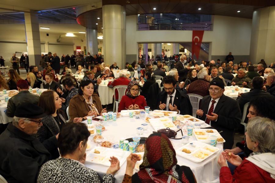 Yenimahalle’de mahalle iftarları devam ediyor