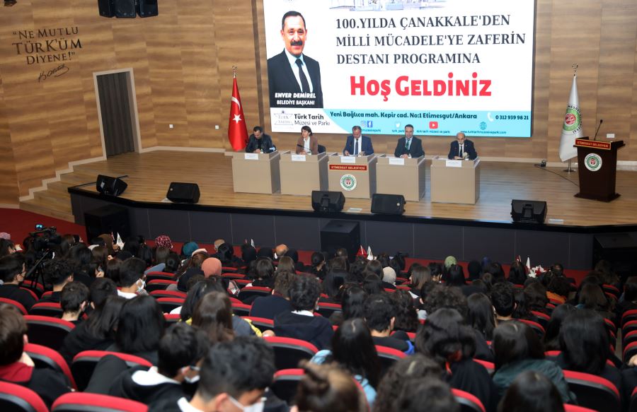 MÜZEDE TARİH PANELİ