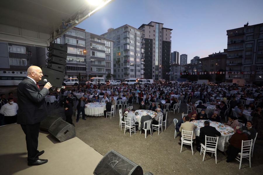 Özevler ve Varlık’ta iftar sofraları kuruldu