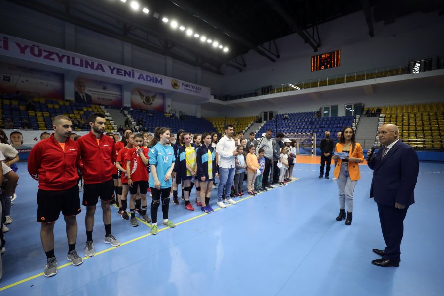Yenimahalle’de Gençlik Festivali başladı