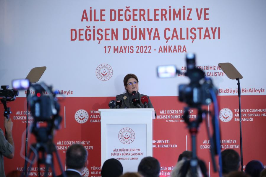 Aile Değerlerimiz ve Değişen Dünya Çalıştayı Yapıldı