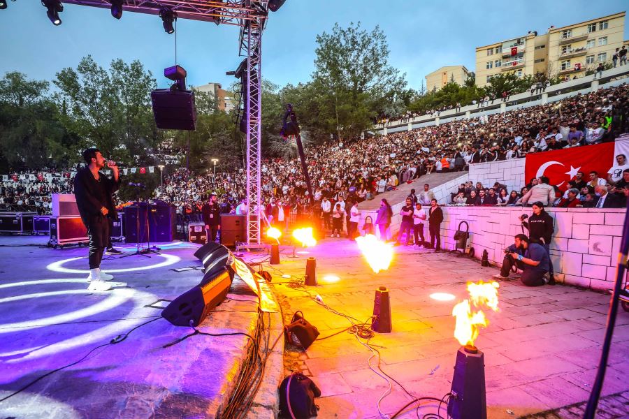 Gençlik Festivaline muhteşem final 
