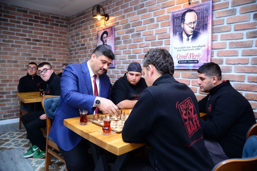 Engelsiz Kafe engelleri aşan lezzetleriyle misafirlerini ağırlıyor