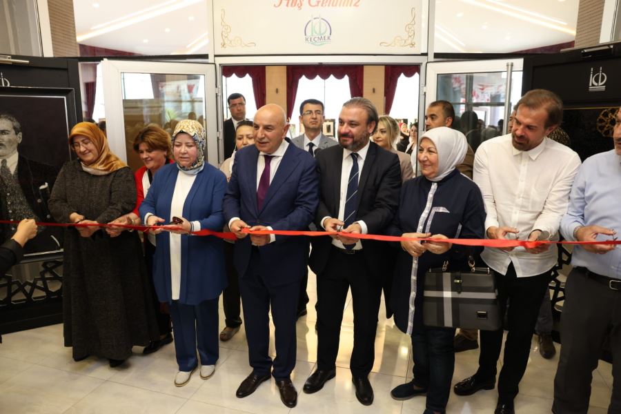 KEÇMEK KURSİYERLERİ SERTİFİKA  ALARAK HÜNERLERİNİ SERGİLEDİ 