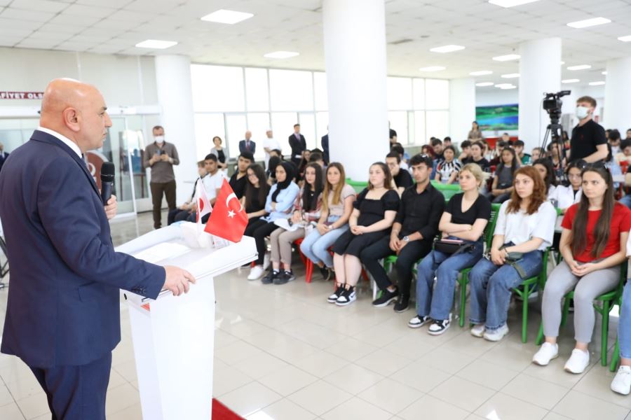 ALTINOK STAJYER ÖĞRENCİLERLE BULUŞTU