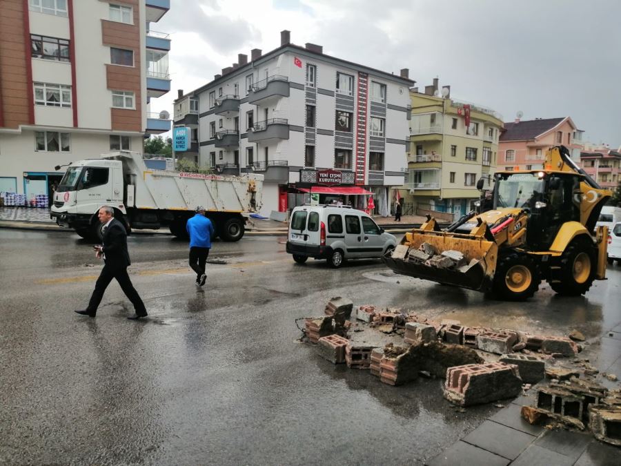 ALTINOK: ANAKARA’NIN ALTYAPISI  ACİLEN YENİLENMELİ!
