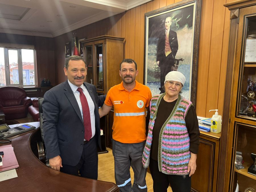 ETİMESGUT BELEDİYESİ  İŞÇİSİNDEN ÖRNEK DAVRANIŞ