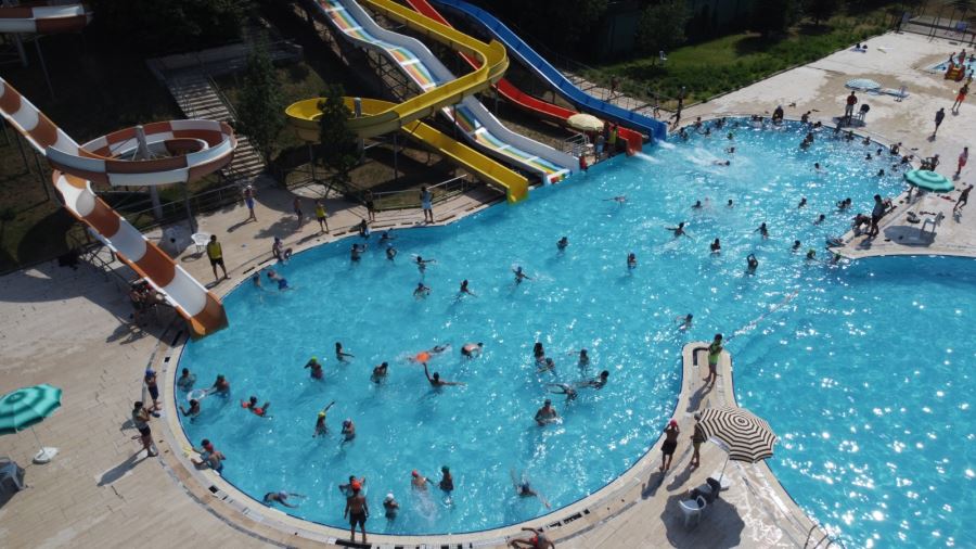 KEÇİÖREN’DE AQUAPARKLAR DOLUP TAŞIYOR