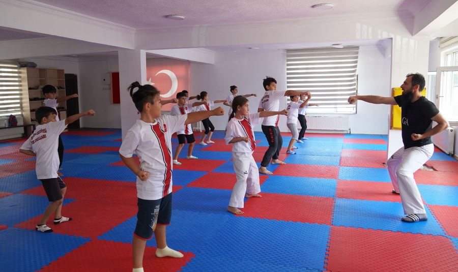 KEÇİÖREN’DE TAM GAZ SPOR!
