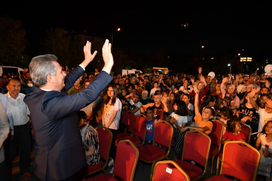 Mamak’ta Mahalle Şenlikleri Sürüyor