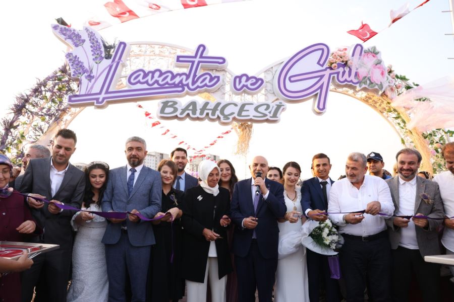 KEÇİÖREN’DE LAVANTA VE GÜL  BAHÇESİ ÇEKİM PLATOSU AÇILDI