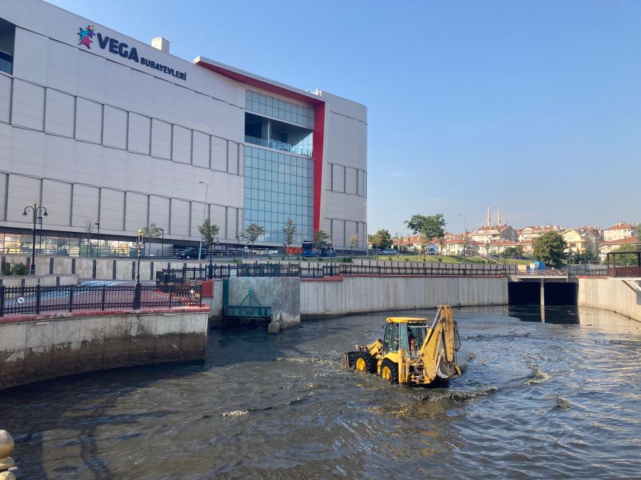 GÜMÜŞDERE TEMİZLENDİ