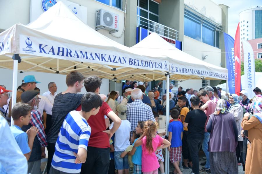 Aşureler Başkan Oğuz’dan