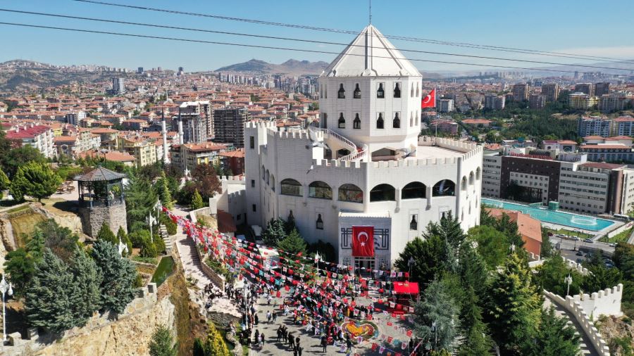 ESTERGON’DA GELENEKSEL TÜRK EL SANATLARI ATÖLYESİ AÇILDI
