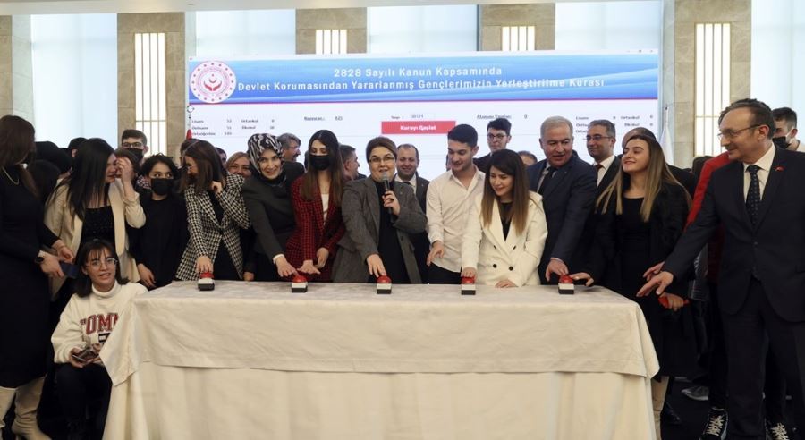 Devlet Korumasından Yararlanan  958 Genç Kamuya Atanacak