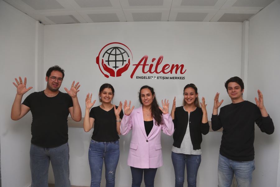 İşitme engelli vatandaşlar için AİLEM Engelsiz İletişim Merkezi hizmet vermeye başladı”