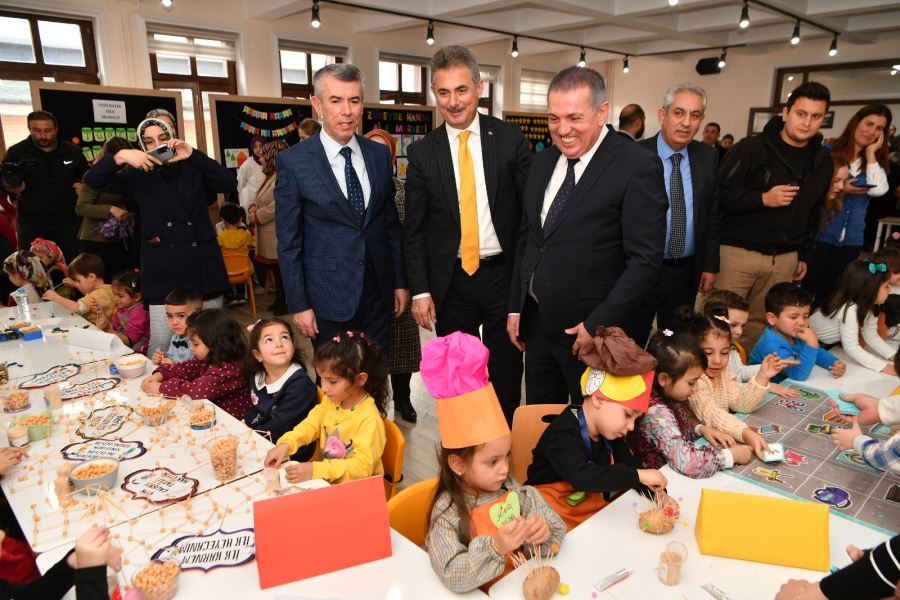 Minikler İlk Karnelerini Aldı