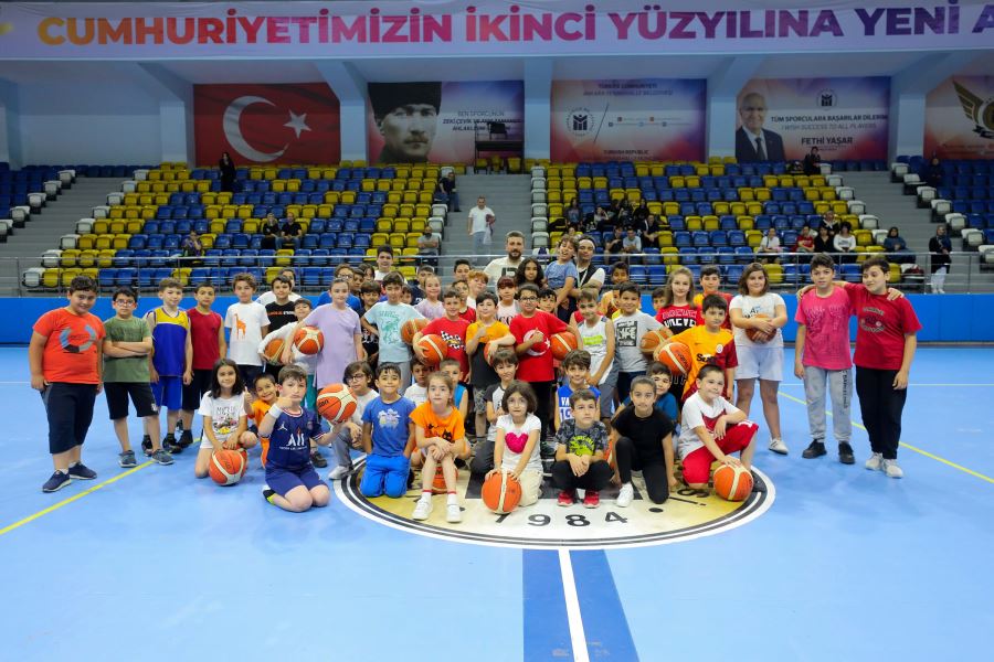 Yenimahalle’nin Spor Akademisi 2 bin sporcuya ulaştı