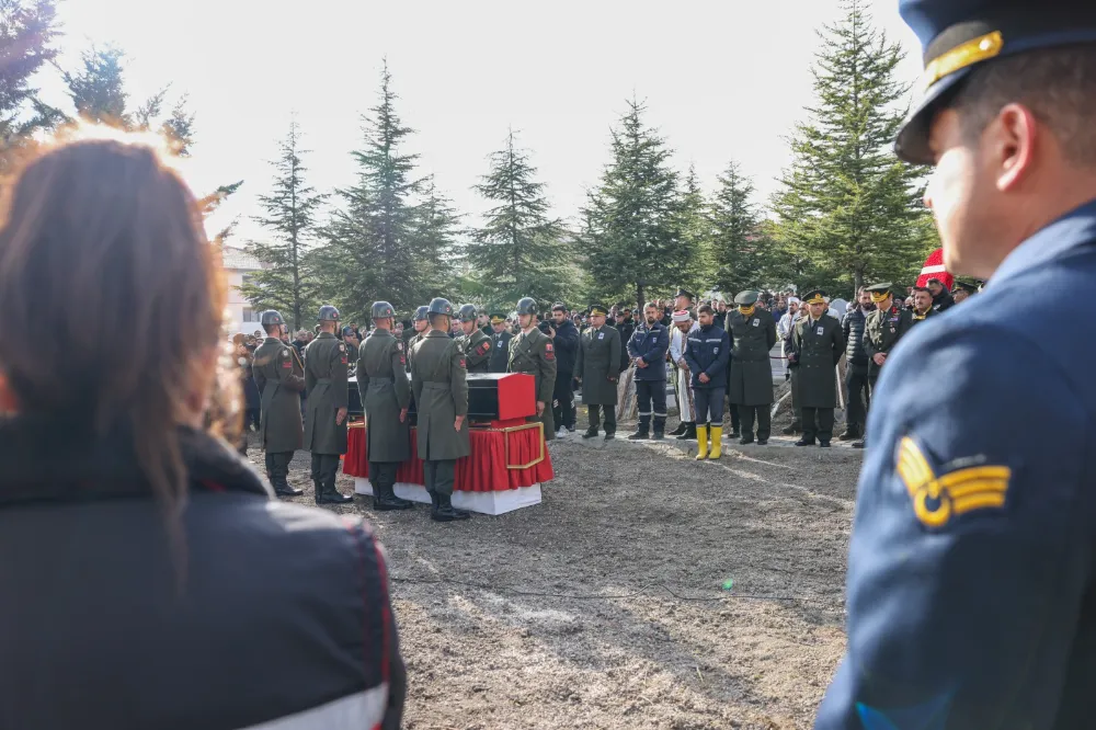 ŞEHİT ÜSTEĞMEN ABDULLAH KÖSE SON YOLCULUĞUNA UĞURLANDI 