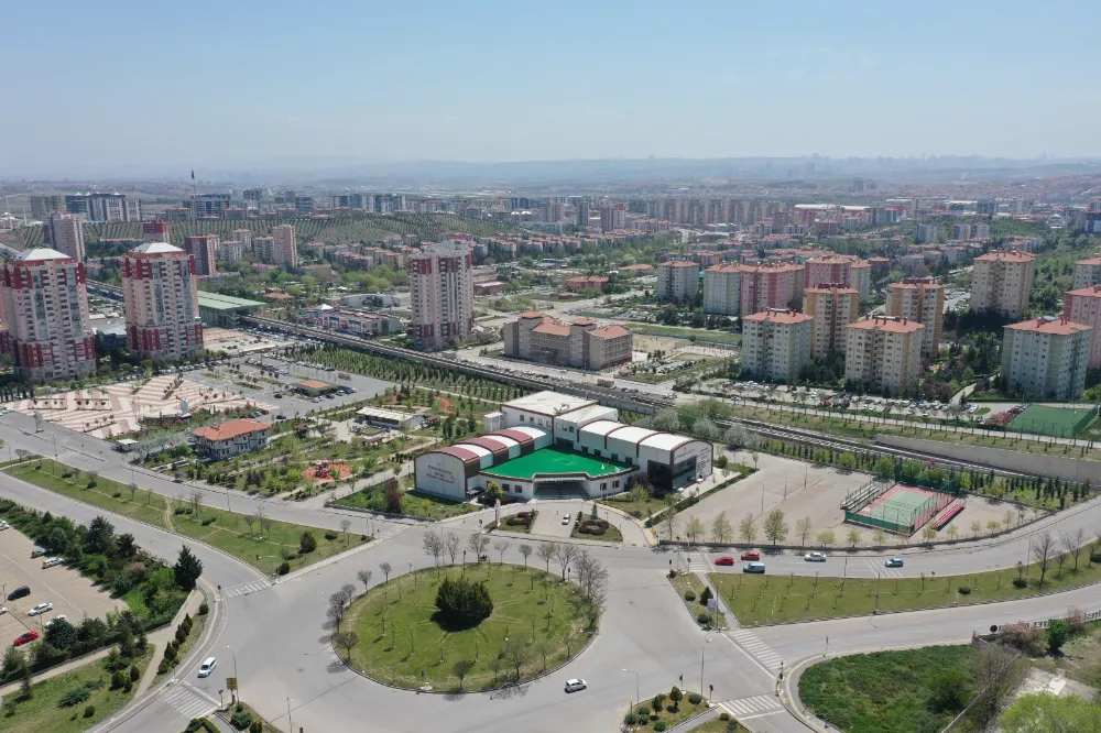 “BU BAŞKAN NE YAPIYOR DİYE BENİ SORGULAYINIZ”