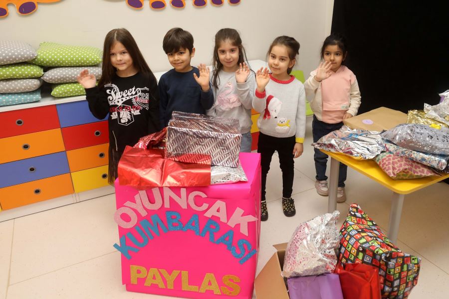 Kreşlerde oyuncak kampanyası 