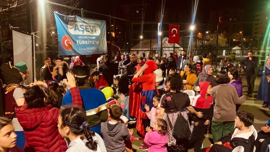 HER ŞEY DEPREMZEDE ÇOCUKLAR GÜLSÜN DİYE