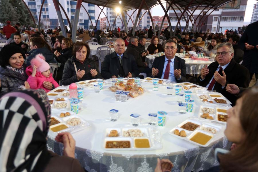 Ata sakinleri iftar programında buluştu