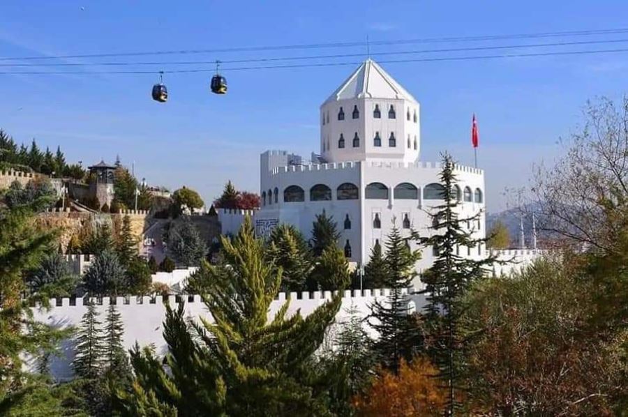 KEÇİÖREN’DEKİ TELEFERİĞE  4 GÜNDE 6 BİN 500 KİŞİ BİNDİ