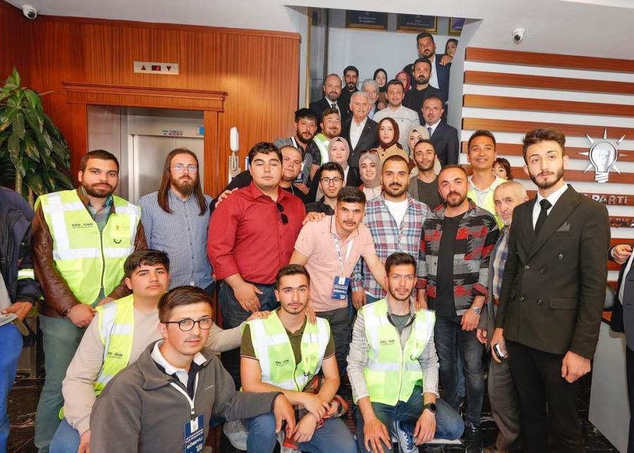 BİNALİ YILDIRIM SİNCAN’DA ESNAF VE VATANDAŞLARLA BİR ARAYA GELDİ