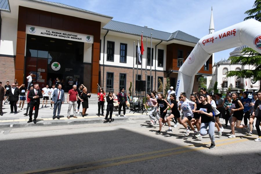 Mamaklı Gençlerin “Gençlik Koşusu”