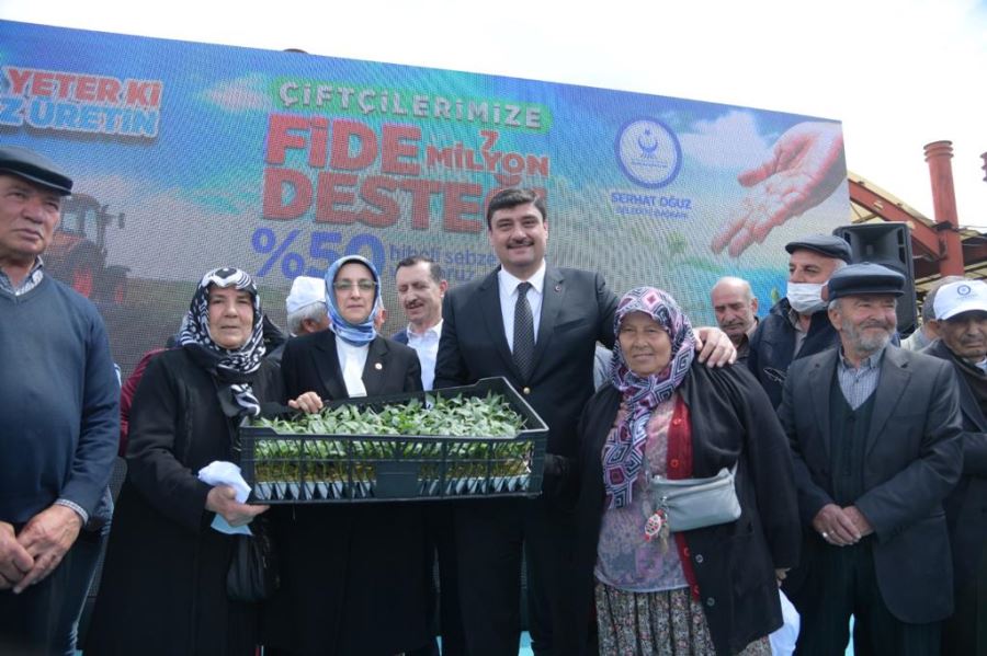 ÇİFTÇİLERE 1 MİLYON 500 BİN FİDE DESTEĞİ