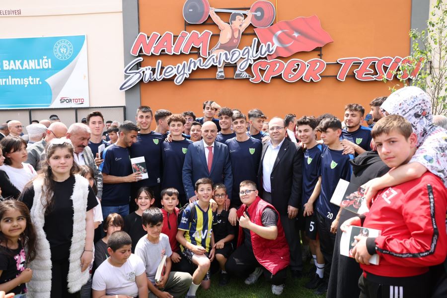 NAİM SÜLEYMANOĞLU KAPALI  SPOR SALONU HİZMETE AÇILDI
