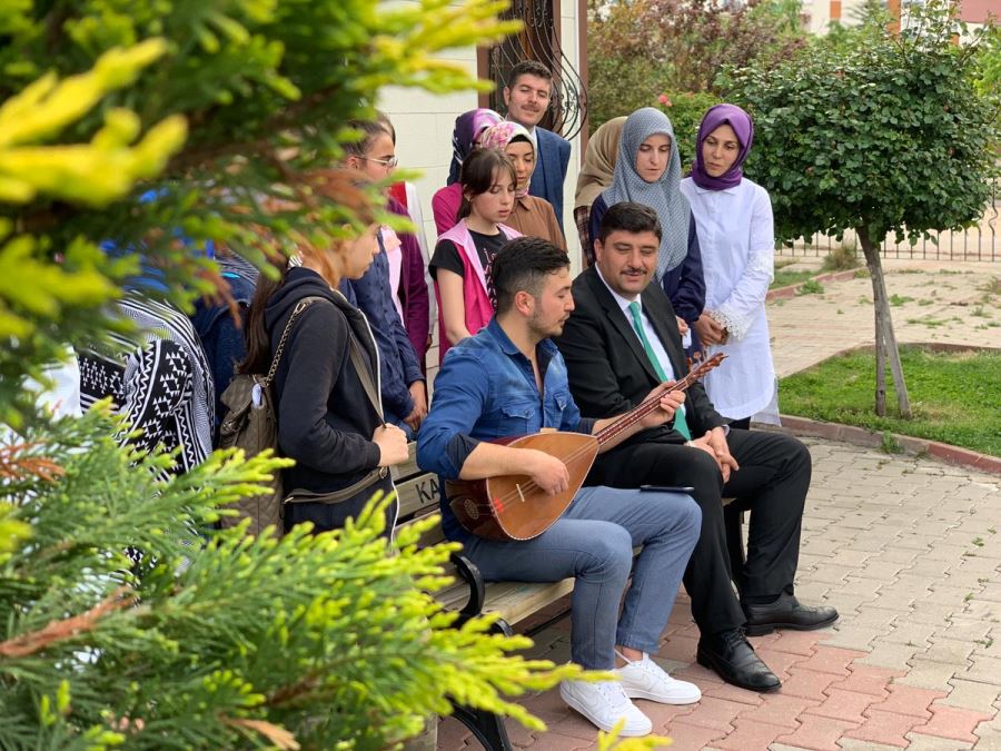 ÖĞRENCİLER İÇİN DOLU DOLU YAZ KURSLARI