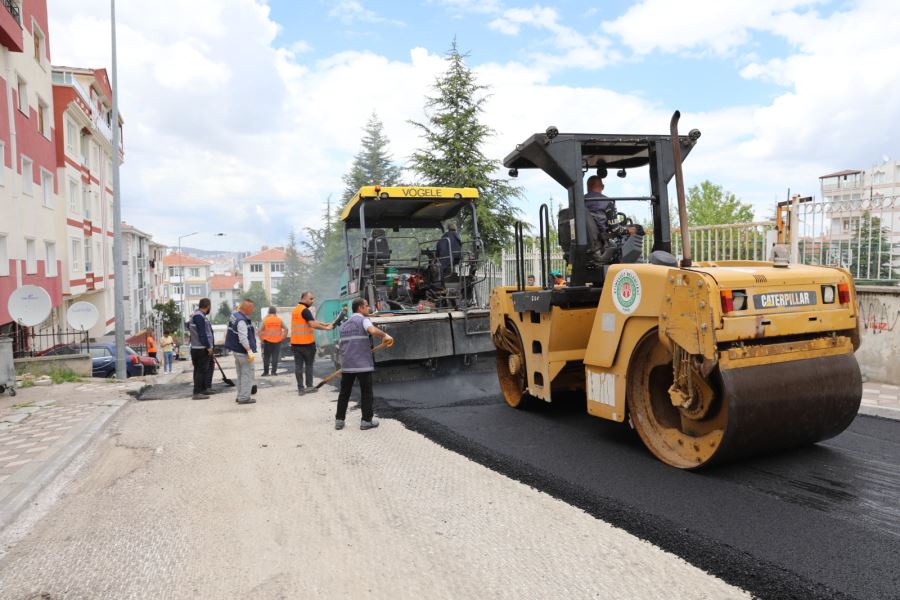 ETİMESGUT’TA ASFALT DEVAM EDİYOR