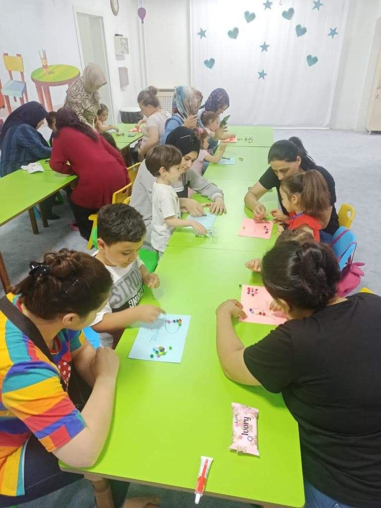 ANNE ÇOCUK OYUN EVİNDE MİNİKLER  “BİL BAKALIM” OYUNU İLE EĞLENDİ