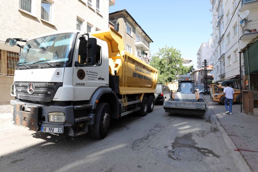 Fen işleri ekipleri aralıksız çalışıyor