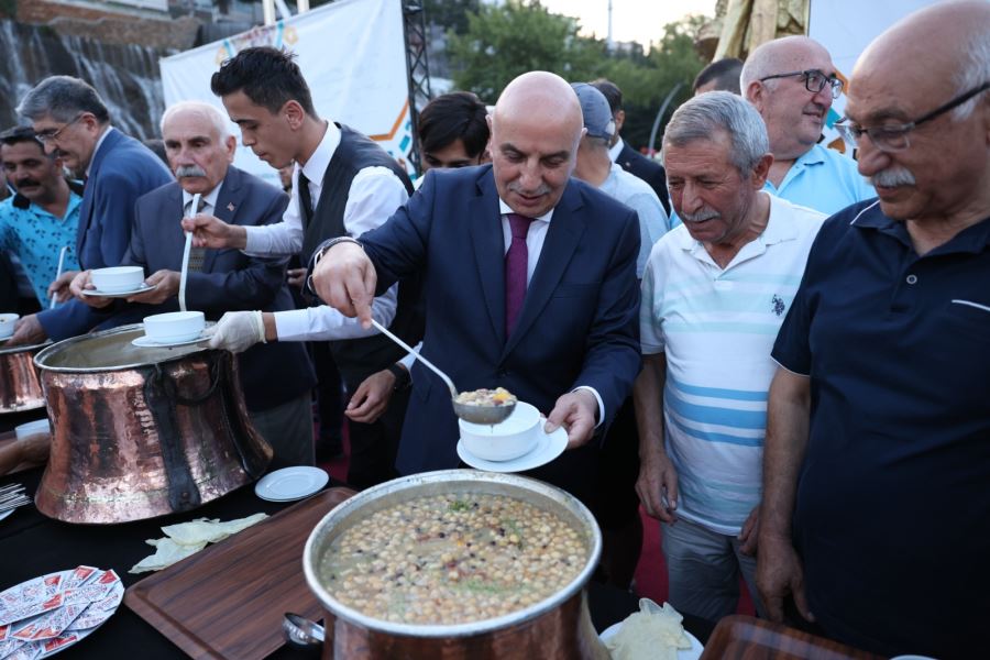 KEÇİÖREN’DE MUHARREM AYI  DOLAYISIYLA AŞURE İKRAMI 