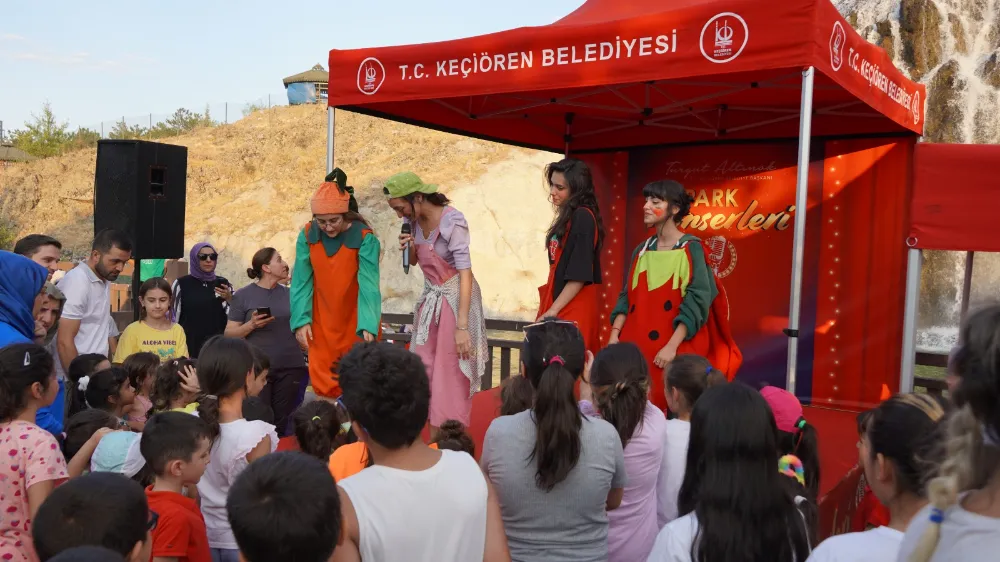 KONSER VE TİYATRO BİR ARADA