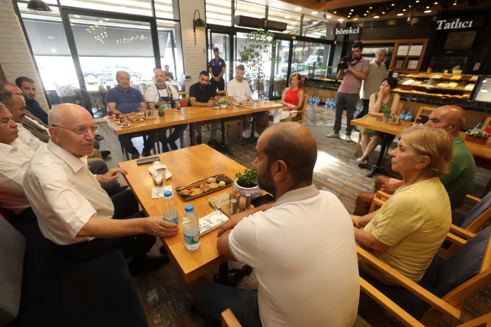 Yaşar mahalle ziyaretlerine devam ediyor