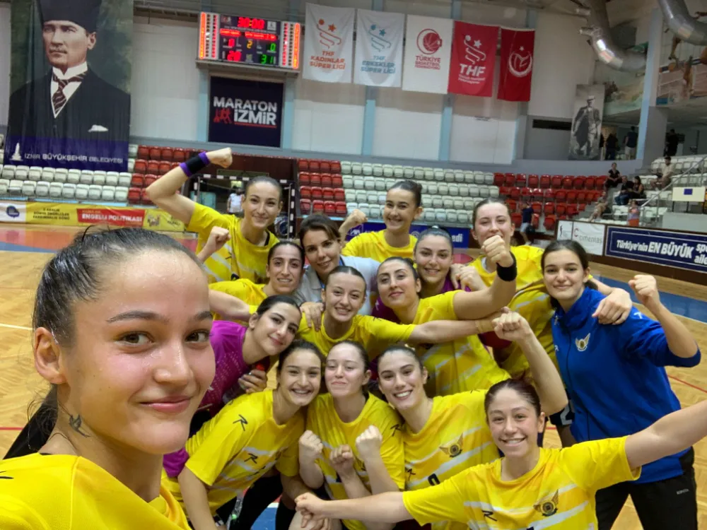 Melekler geriye düştüğü maçtan galip ayrıldı