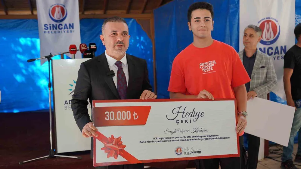 SİNCAN BELEDİYESİNDEN YKS’Yİ KAZANAN DEPREMZEDE ÖĞRENCİLERE ÖDÜL