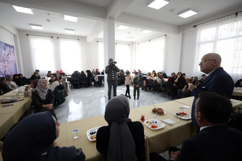 Başkan Yaşar; “Öncelik kadın ve çocuklarda”