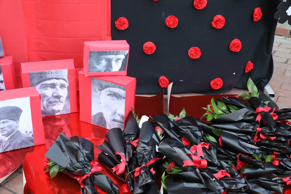 KEÇİÖRENLİ ÇOCUKLAR ATATÜRK’Ü SEVGİ VE SAYGIYLA ANDI