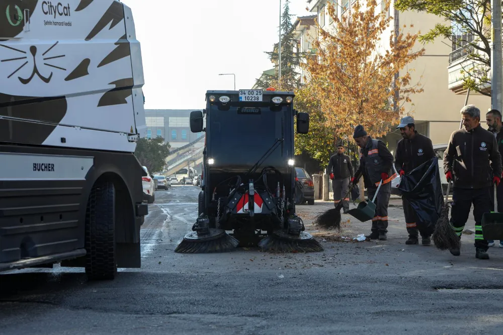 ETİMESGUT BELEDİYESİ TEMİZLİK ÇALIŞMALARINI İLÇE GENELİNDE ARALIKSIZ SÜRDÜRÜYOR